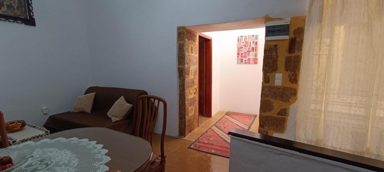 Comfortable And Spacious Stone Traditional Apartment Ханья Экстерьер фото